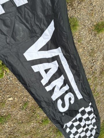 1378086-2 Beachflaggor Vans 4st samt annan displayutrustning