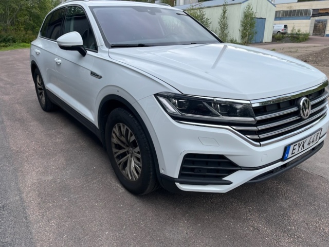 1410091-2 Volkswagen Touareg 3.0 V6 TDI 4Motion TipTronic -2020