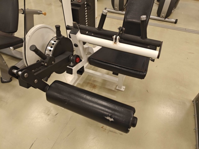 1400492-7 Seated Leg Curl - Life Fitness