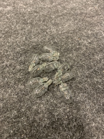 1413655-21 Säkringar m.m. till fordon