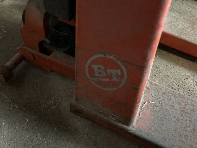 1378093-2 Elektrisk höglyftande palldragare BT HHL100 1000kg