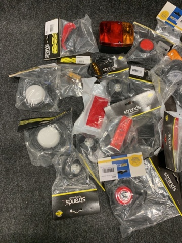 1413657-2 Fordonsbelysning och reflexer