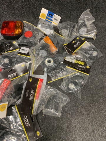 1413657-3 Fordonsbelysning och reflexer