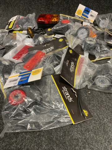 1413657-6 Fordonsbelysning och reflexer