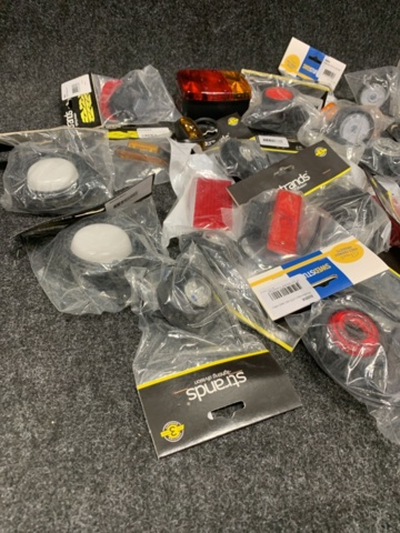 1413657-7 Fordonsbelysning och reflexer