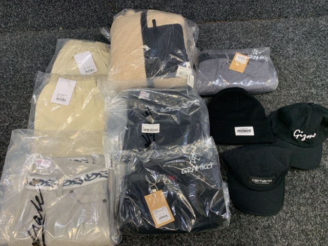 1414317-1 11 st klädesplagg, Strl S