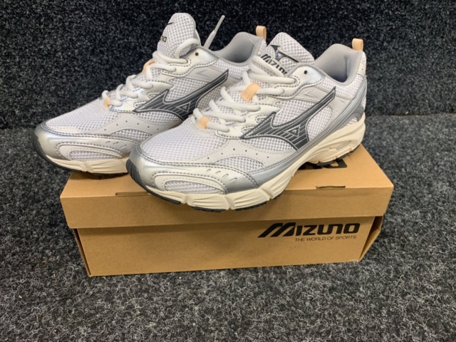 1414321-1 Skor Mizuno Sportstyle MXR, Srtl 42,5