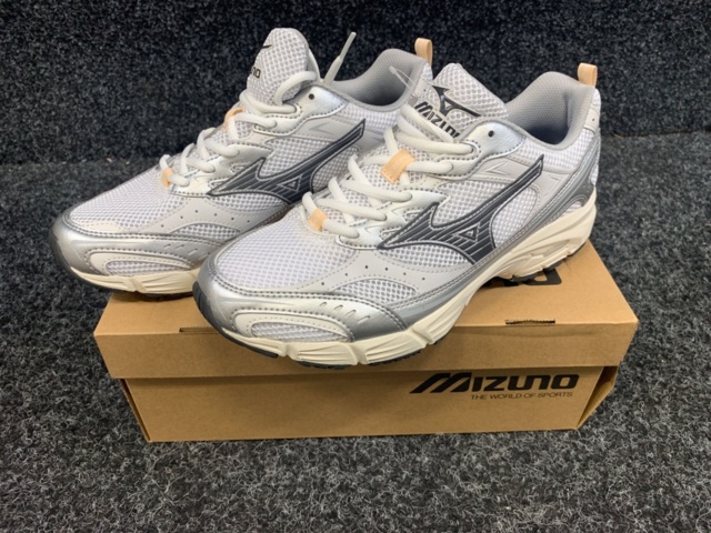 1414328-1 Skor Mizuno Sportstyle MXR, Srtl 44,5