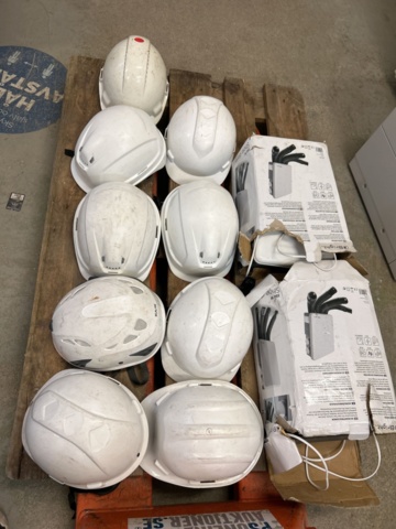 1383223-1 Parti med skyddshjälmar och skotork - Kask, Bright