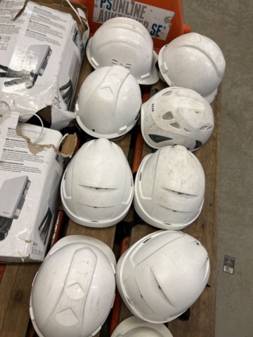 1383223-5 Parti med skyddshjälmar och skotork - Kask, Bright