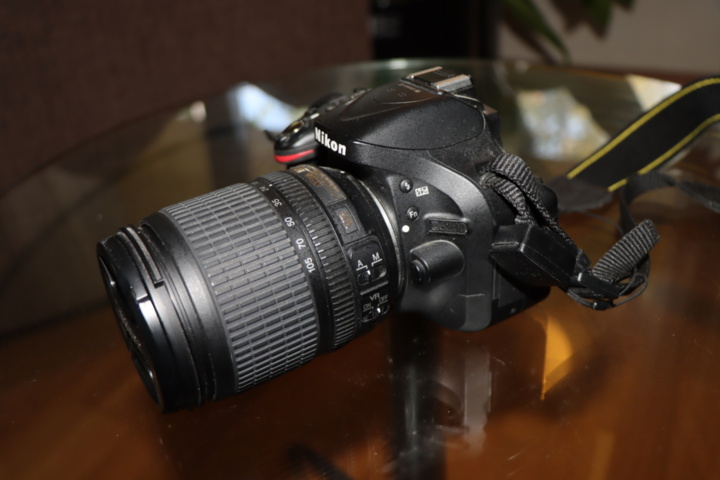 1295626-5 Kamera Nikon D5200 med objektiv 18-105mm