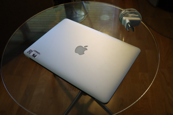 1295627-2 MacBook Air 13tum (2013)