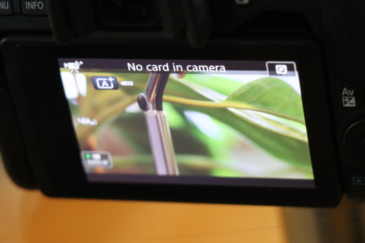 1295628-7 Kamera Canon EOS 250D med objektiv 85mm