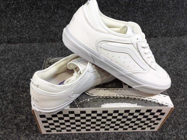 1414424-2 Skor Vans Skate Rowley, Strl 38,5