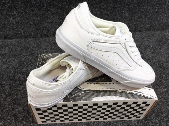 1414429-2 Skor Vans Skate Rowley, Strl 42