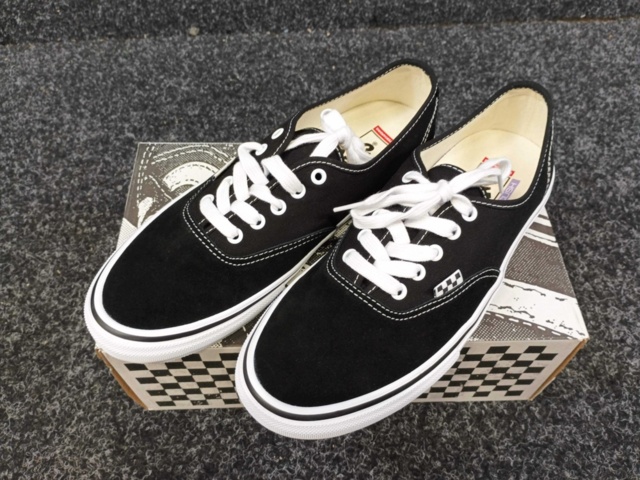 1414442-2 Skor Vans Skate Authentic, Strl 44