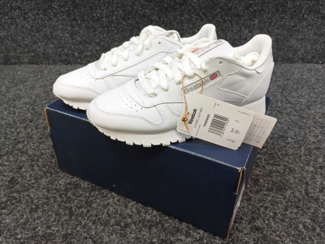 1414444-1 Skor Reebok Classic Leather, Strl 34,5