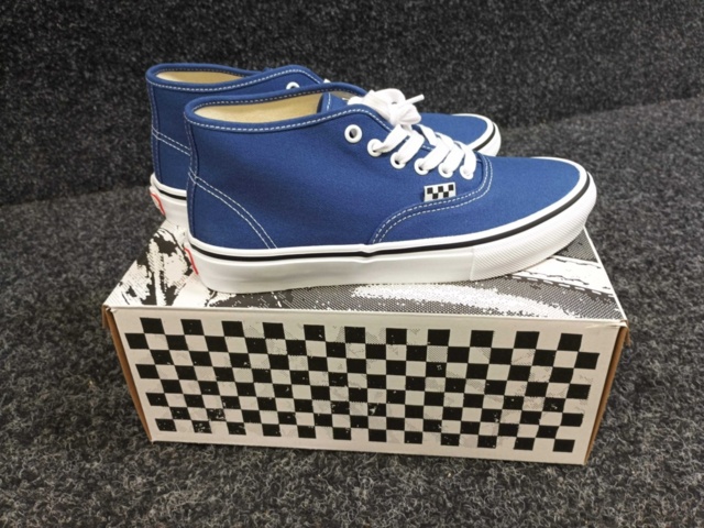 1414446-1 Skor Vans Authentic Mid, Strl 36,5