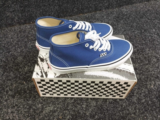 1414460-2 Skor Vans Authentic Mid, Strl 44,5