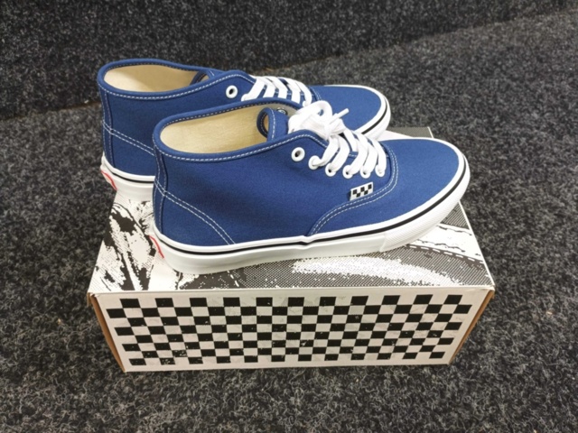 1414461-2 Skor Vans Authentic Mid, Strl 44,5