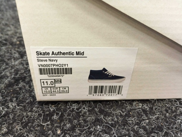 1414461-3 Skor Vans Authentic Mid, Strl 44,5