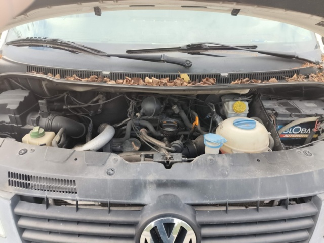 1331882-60 Volkswagen Transporter T28 2.5 TDI 4Motion -2007 (Reparationsobjekt)