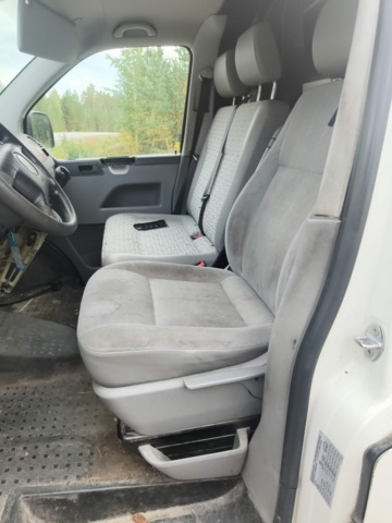 1331882-68 Volkswagen Transporter T28 2.5 TDI 4Motion -2007 (Reparationsobjekt)