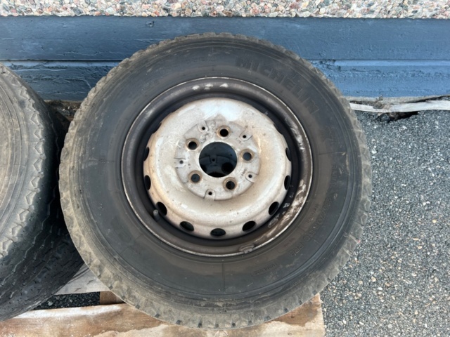 1385796-5 Däck Michelin 255/70 R15C 4st