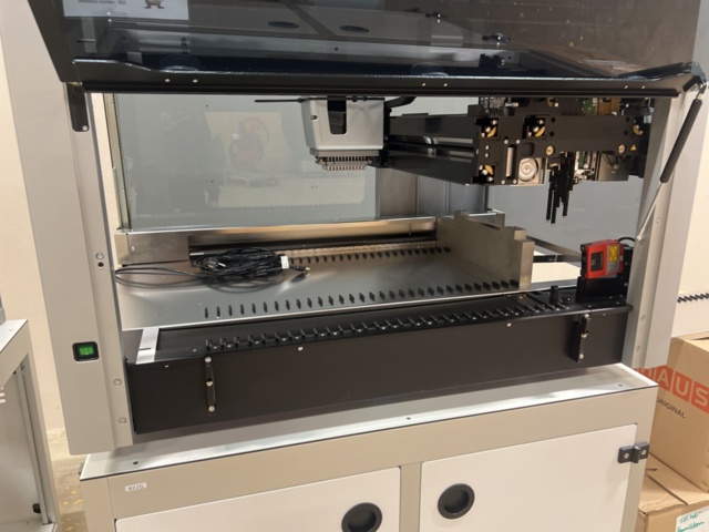 1395598-4 Pipetting robot with accessories - Hamilton Microlab STARlet M