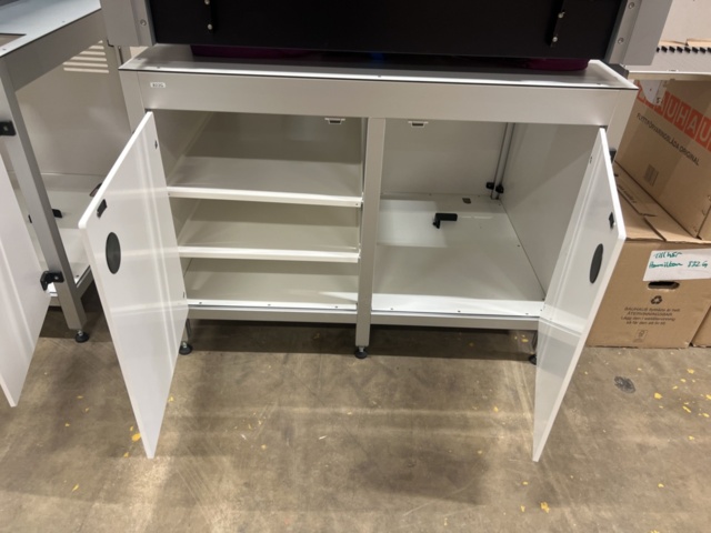 1395598-17 Pipetting robot with accessories - Hamilton Microlab STARlet M