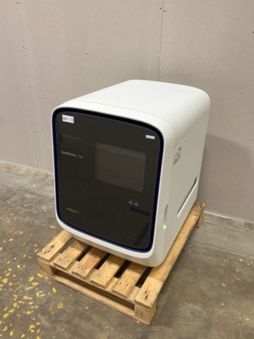 1395599-1 Blood Analysis System - Real-Time PCR System Thermo Fisher QuantStudio 7 Flex