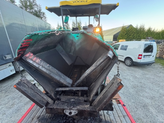 1199596-3 Vögele Super 1303-3i Asfaltläggare