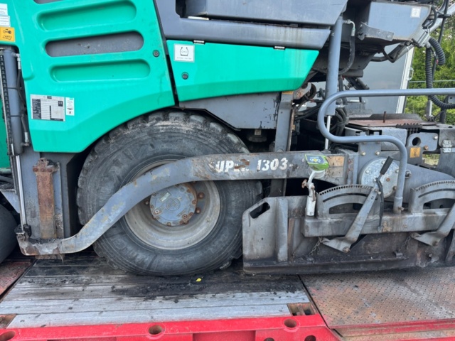 1199596-11 Vögele Super 1303-3i Asfaltläggare
