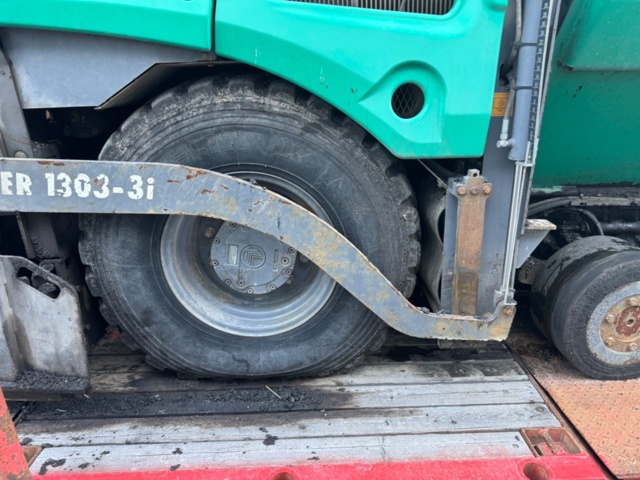 1199596-22 Vögele Super 1303-3i Asfaltläggare