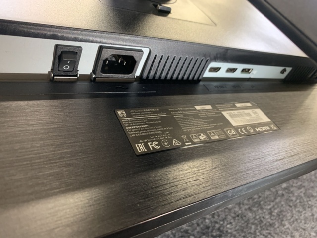 1414715-5 Datorskärm 32" Philips 325B1