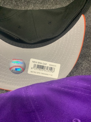 1414994-11 4 st Kepsar New Era, strl 7 1/2 (59,6 cm)