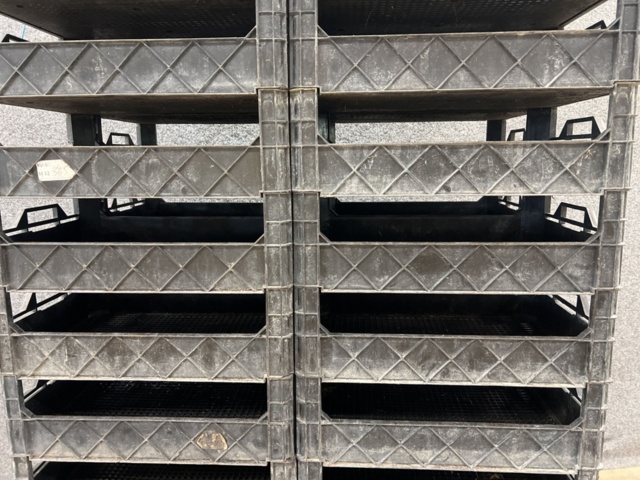 1415195-2 44 st Plastbackar