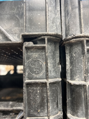 1415197-5 44 st Plastbackar