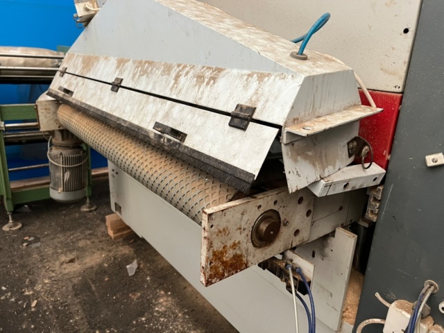 1415451-3 Bredbandsputs VIET TARGET 333