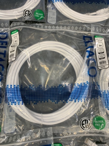 1414750-7 10 st nätverkskablar á 10m, Deltaco