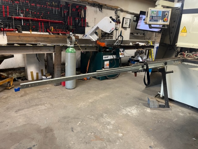 1411342-34 Hydraulisk gradsax / plåtsax Durmazlar DHGM 3006 (2003)