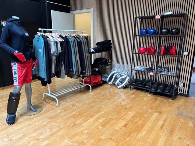 1367902-1 Träningskläder och träningsutrustning "Fightness"