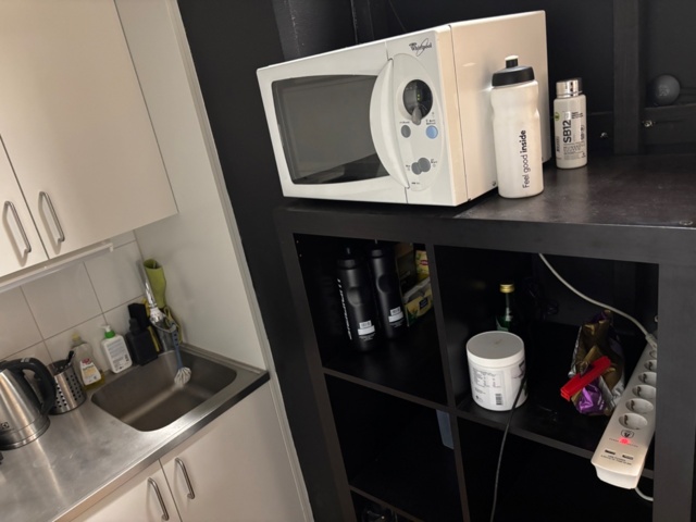 1367904-4 Köksutensilier och städförbrukning