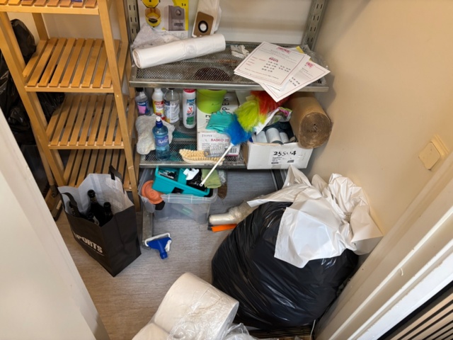 1367904-6 Köksutensilier och städförbrukning