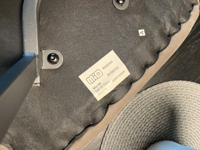 1384525-5 Matbord med 6 st stolar