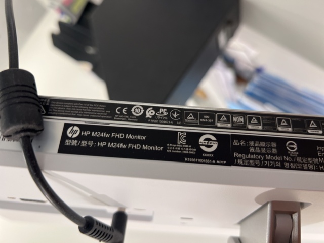 1384528-2 Skärmar 2 st - Samsung & HP