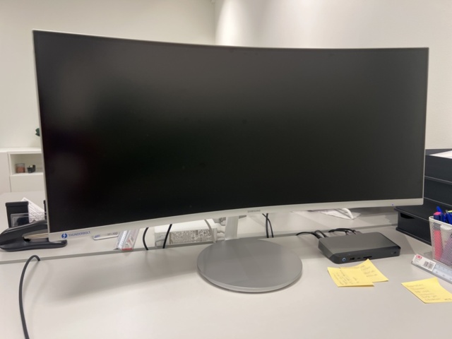 1384528-3 Skärmar 2 st - Samsung & HP