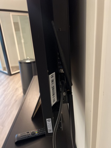 1384530-5 Touchskärm 75” - Clevertouch Impact 2