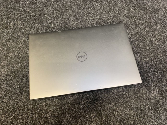 1415587-2 Laptop Dell Precision 5550 15,6"  (Saknar laddare)