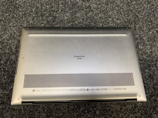 1415596-3 Laptop Dell Precision 5550 15.6" (Missing charger)